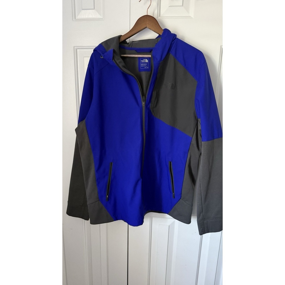 The North Face Men's Lightweight Jacket Size XL PTP 25 Length 30 Gently Used
